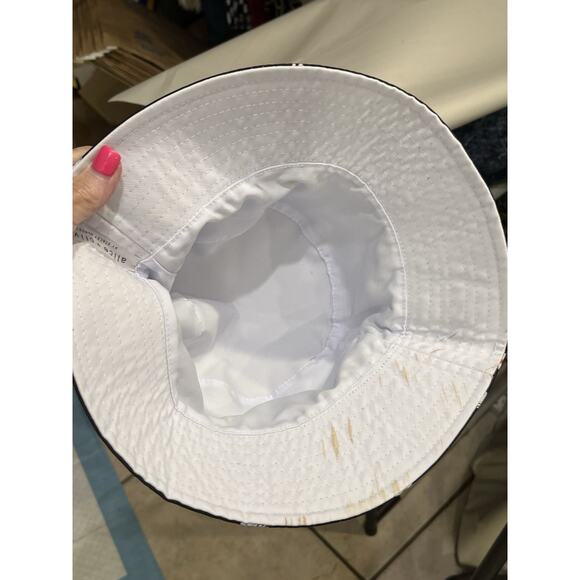 Alice + Olivia By Stacey Bendet Reversible Daisy Print Bucket Hat Black White - Picture 6 of 8